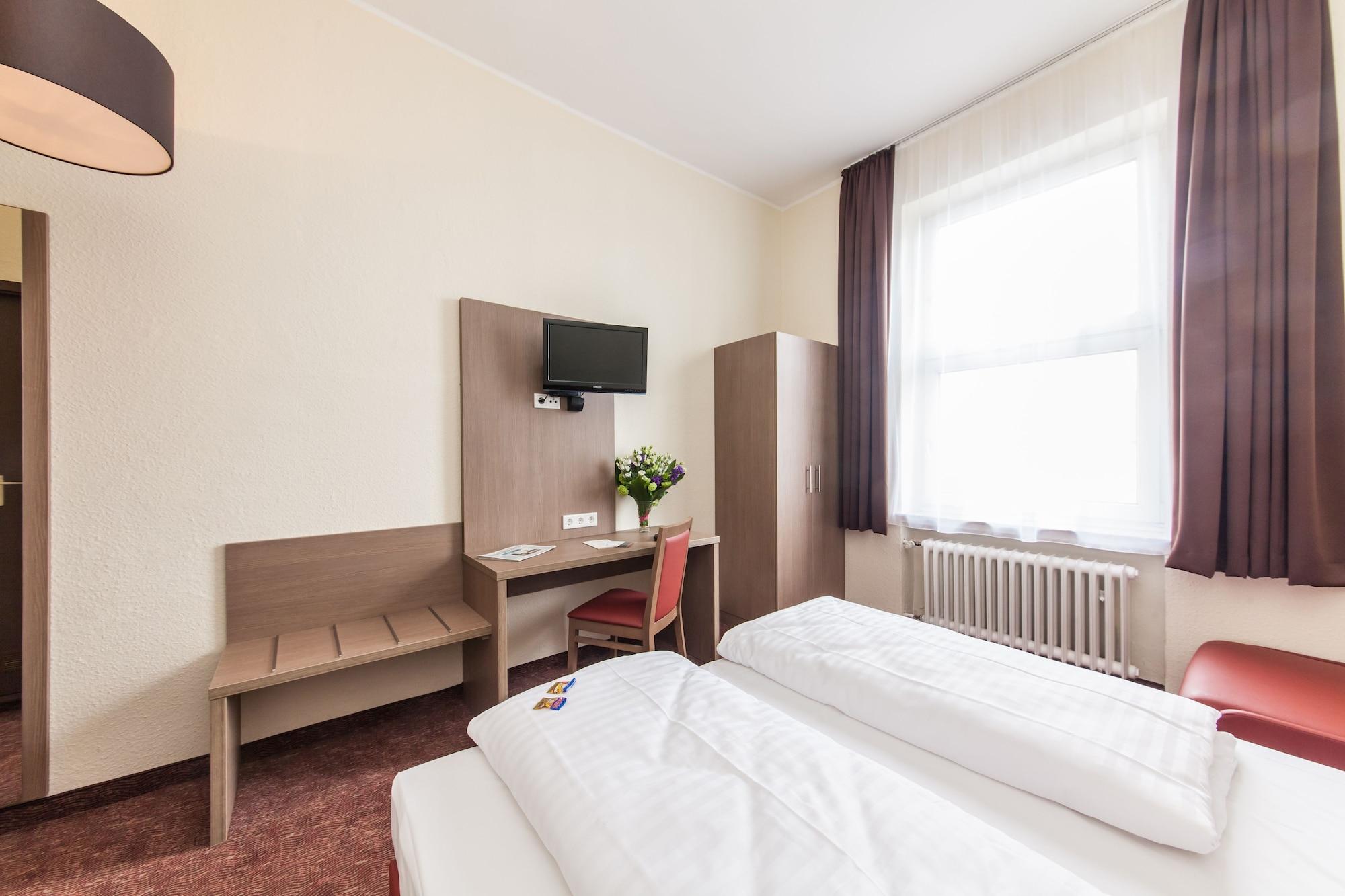 Hotel Maxim Duesseldorf City Экстерьер фото